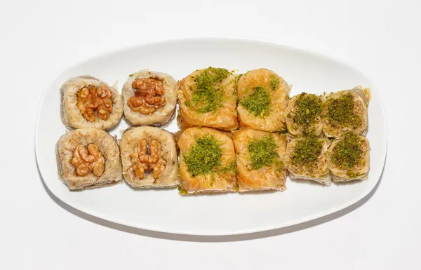 Vários tipos de baklava turco — Fotografia de Stock