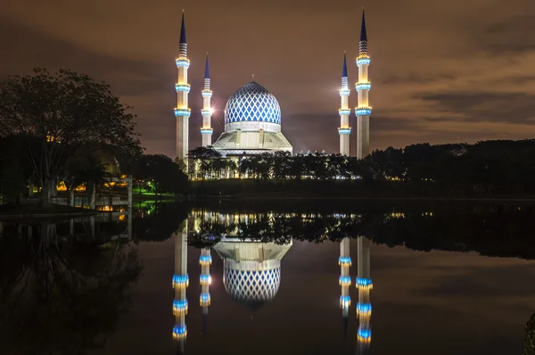Reflexion der Moschee — Stockfoto