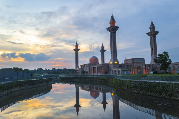 Reflexion der Moschee — Stockfoto