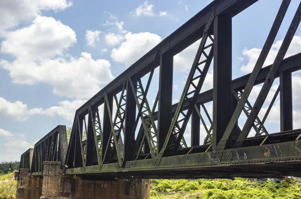 Alte Eisenbahnbrücke — Stockfoto