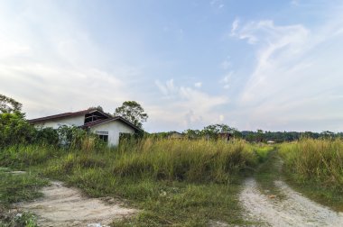 tamamlanmamış Binası