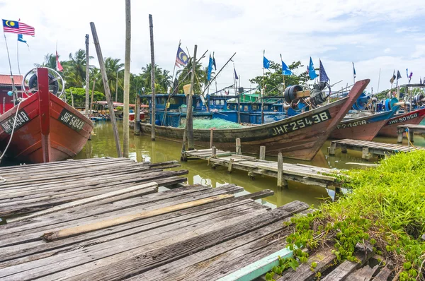 Traditionele houten boot park aan dek — Stockfoto