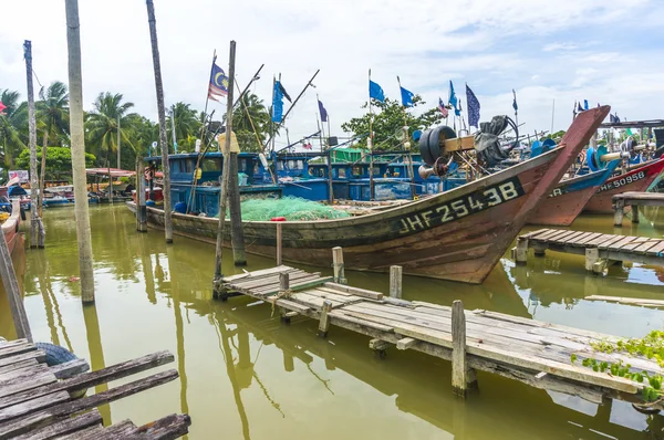 Traditionele houten boot park aan dek — Stockfoto