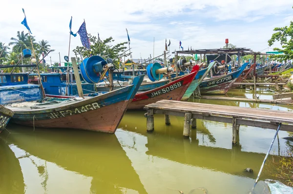 Traditionele houten boot park aan dek — Stockfoto