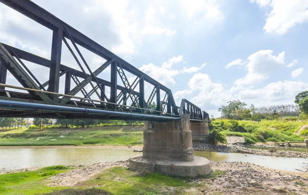 Puente ferroviario antiguo — Foto de Stock