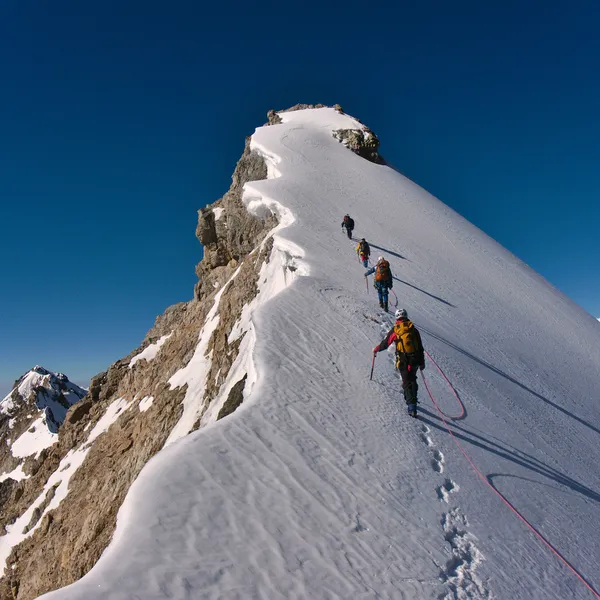 Climbing a mountain — Stock Photo, Image