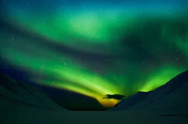 Aurora Borealis above Iceland — Stock Photo, Image