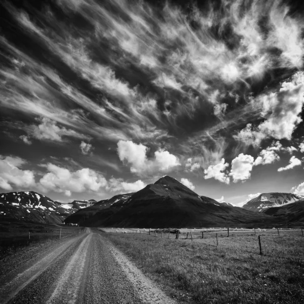 Paesaggio in bianco e nero Foto Stock