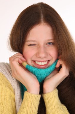 muhteşem saçlı güzel genç kız.