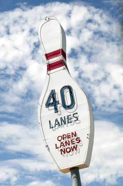 Vintage Bowling Pin Sign — Stock Photo, Image