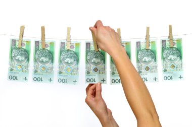 kirli para üzerinde beyaz izole clothesline asılı