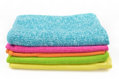 kümesi üzerinde beyaz izole mikrofiber bezler