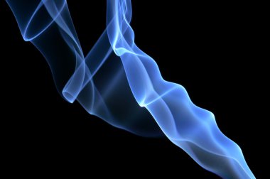 Siyah arkaplanda mavi duman.