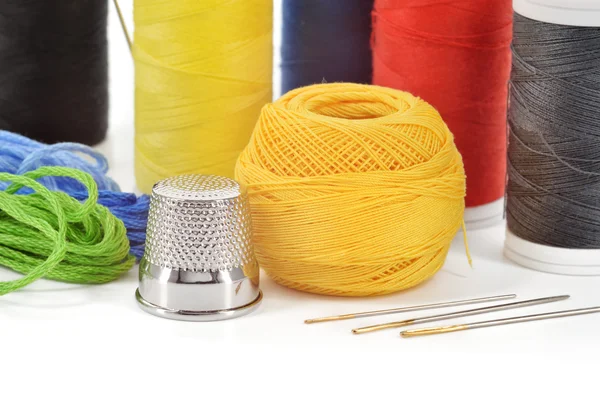Sewing accessories. Needles and threads. — Stock Photo, Image
