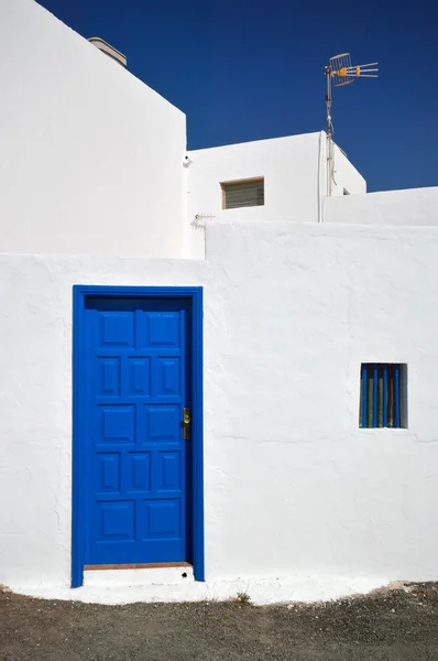 Typical canarian building Lanzarote. Spain. — Stock Photo, Image
