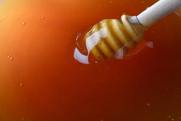 Méz Háttér Közelkép Egészséges Organikus Sűrű Méz Mártogatás Mézes Kanál — Stock Fotó