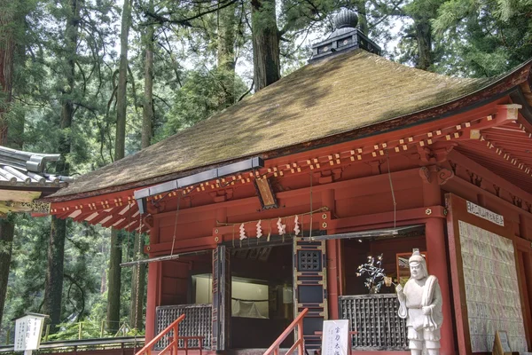 Futarasan-schrein, nikko, japan. Schreine und Tempel von Nikko ist seit 1999 UNESCO-Weltkulturerbe — Stockfoto