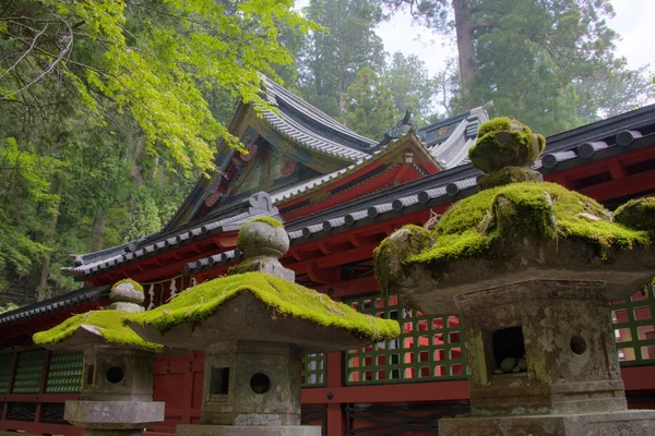 Futarasan-helgedomen, nikko, japan. helgedomar och tempel i nikko är UNESCO: s världsarvslista sedan 1999 — Stockfoto