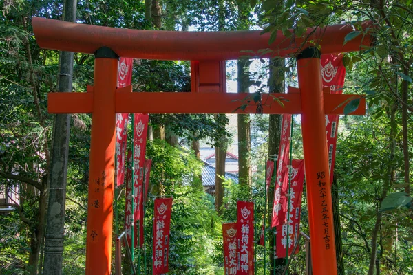 日本埼玉県秩父長瀞町 hodosan 神社の鳥居を日本 — ストック写真