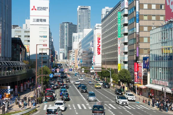 Osaka, Japonya - Ocak 03 2022 Umeda, Kita-ku, Osaka, Japonya 'daki Osaka İstasyonu yakınlarındaki Cityscape.