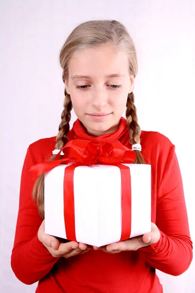 Good girl and gift — Stock Photo, Image