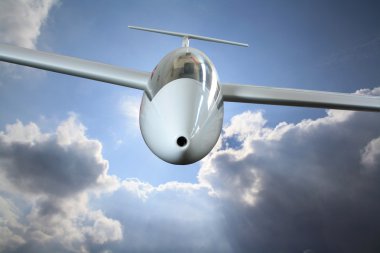 yağmur bulutları ile uçan beyaz motorlu