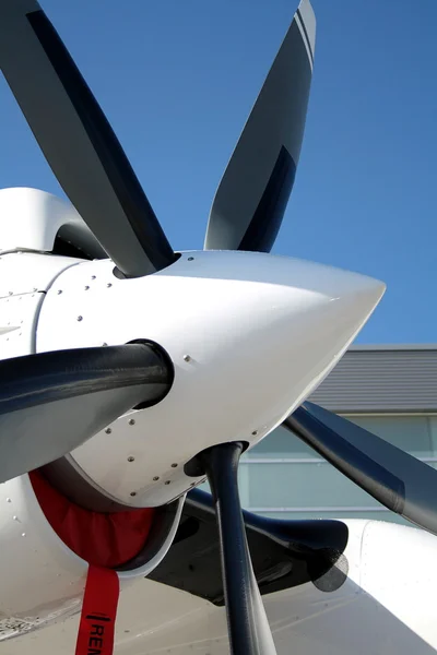 Motor propeller repülőgép és öt lebeny — Stock Fotó
