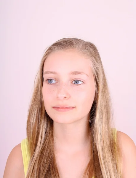 Portrait of the smiling blonde girl — Stock Photo, Image