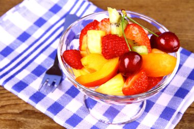 meyve salatası tatlı çatalı cam kase