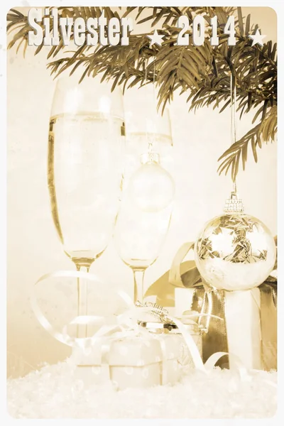 Retro postcard - two champagne glass, gift, christmas, tree with ball — Stock Photo, Image