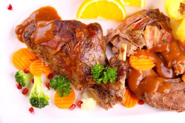 tavşan tava sebze ve patates köfte