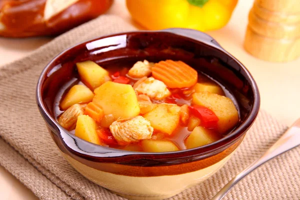 Vegetable stew with chicken and potato — Stock Photo, Image