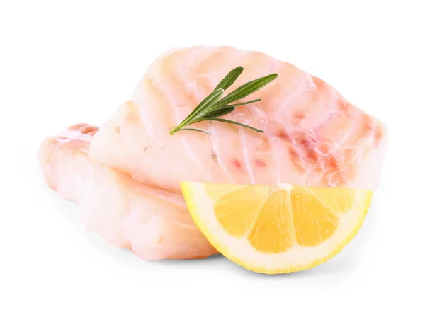 Filete de bacalao con limón, romero sobre blanco — Foto de Stock