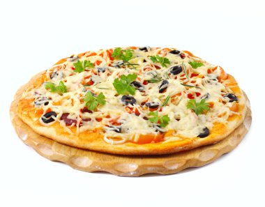 jambon, biber ve üzerinde beyaz zeytin pizza