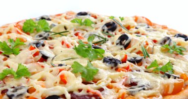 jambon, biber ve üzerinde beyaz zeytin pizza
