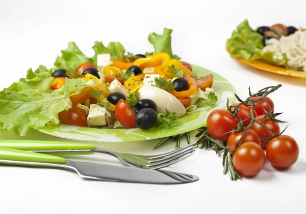 Hälsosam vegetarisk sallad isolerade — Stockfoto