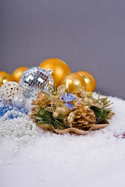 Decoración de Navidad aislada en blanco — Foto de Stock