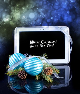 tablet pc ile siyah christmas dekorasyon