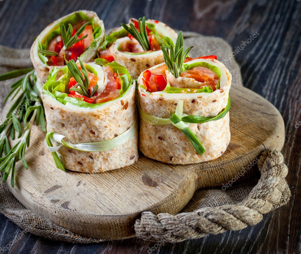 Somon ile Lavash rulo Somon ile Lavash rulo
