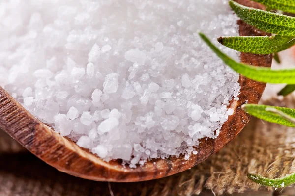 ahşap zemin üzerine tuz