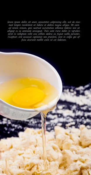 Dough and yolk — Stock Photo, Image