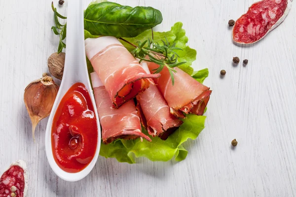 Sliced prosciutto — Stock Photo, Image