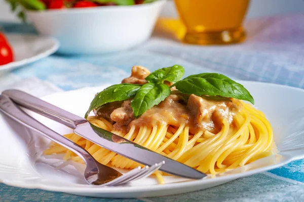 Spaghettis Aux Pâtes Avec Sauce Bolognaise Basilic — Photo