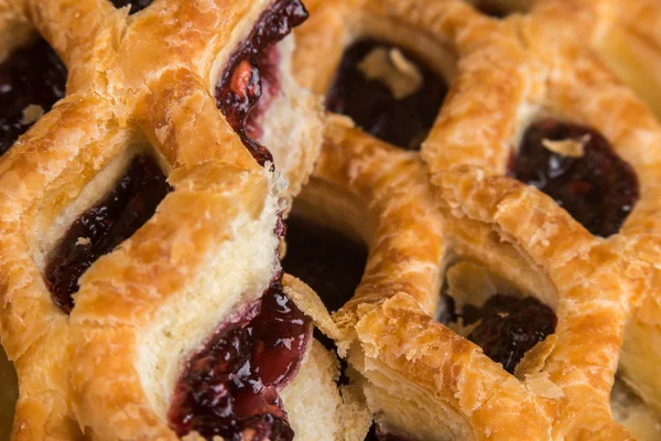 Deliciosa torta saborosa com geléia — Fotografia de Stock