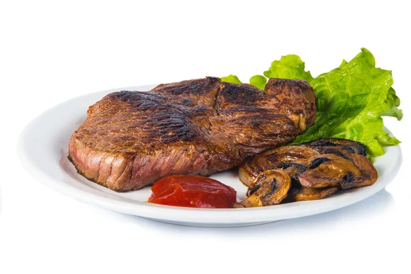 Gekocht köstliches gegrilltes Steak Grill isoliert auf weiß — Stockfoto