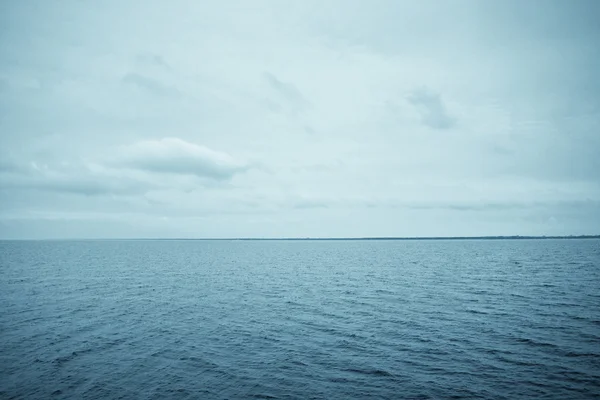 Landskap med blå havet — Stockfoto