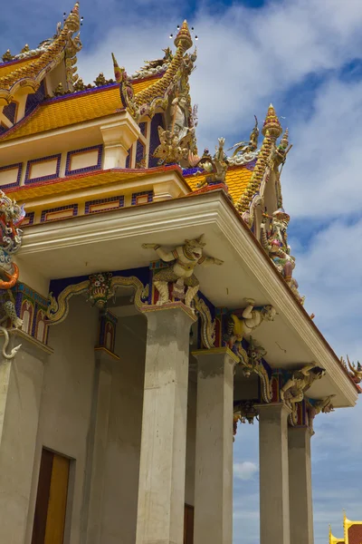 Oavslutade thai temple, pariwart temple, bangkok, thailand — Stockfoto