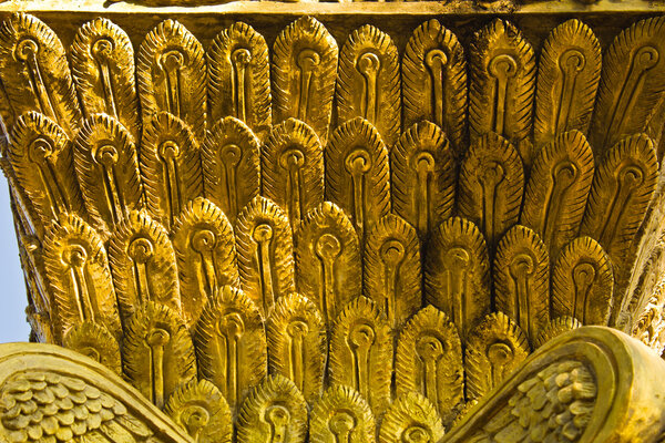 wing golden peacock statue.