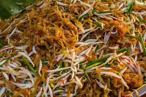 Favorit thailändsk mat pad thai. — Stockfoto