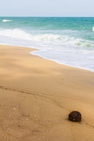 Waves crash at gulf of Thailand — Stock Photo, Image